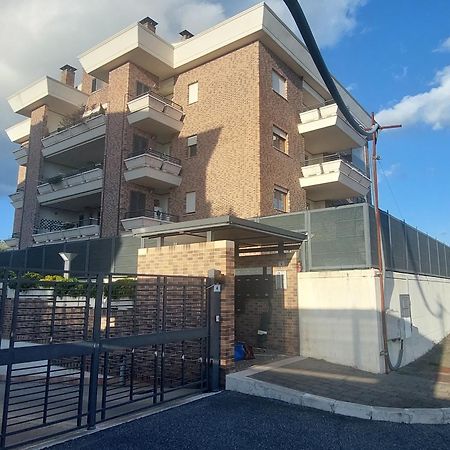 Relax & Business Luxury Apartment Велетри Екстериор снимка
